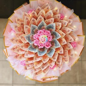 Romantic Cash Bouquet
