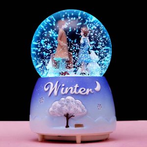 Winter Couple Music Box